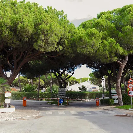 Homes Coastal Pearl With 2 Pools Near To Falesia Apartmán *